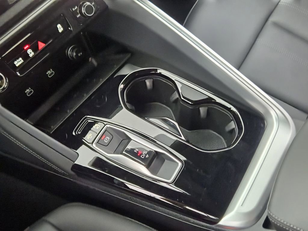 Certified 2025 Audi Q5 2.0T Premium image 25