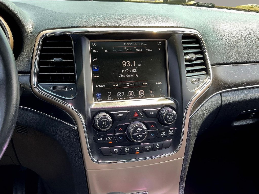 Used 2016 Jeep Grand Cherokee Limited AWD/4WD image 9