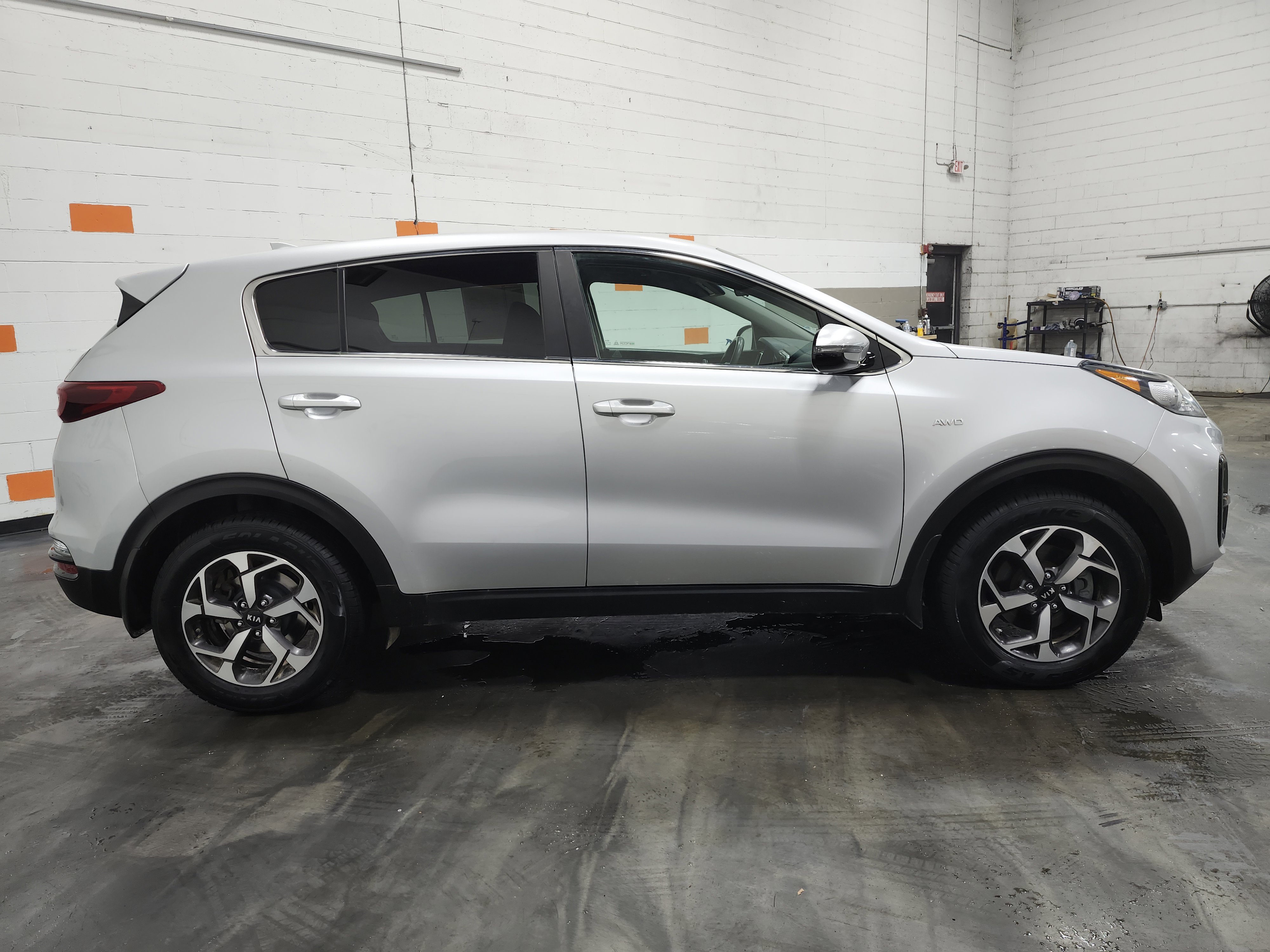Used 2020 Kia Sportage LX w/ LX Popular Package image 17