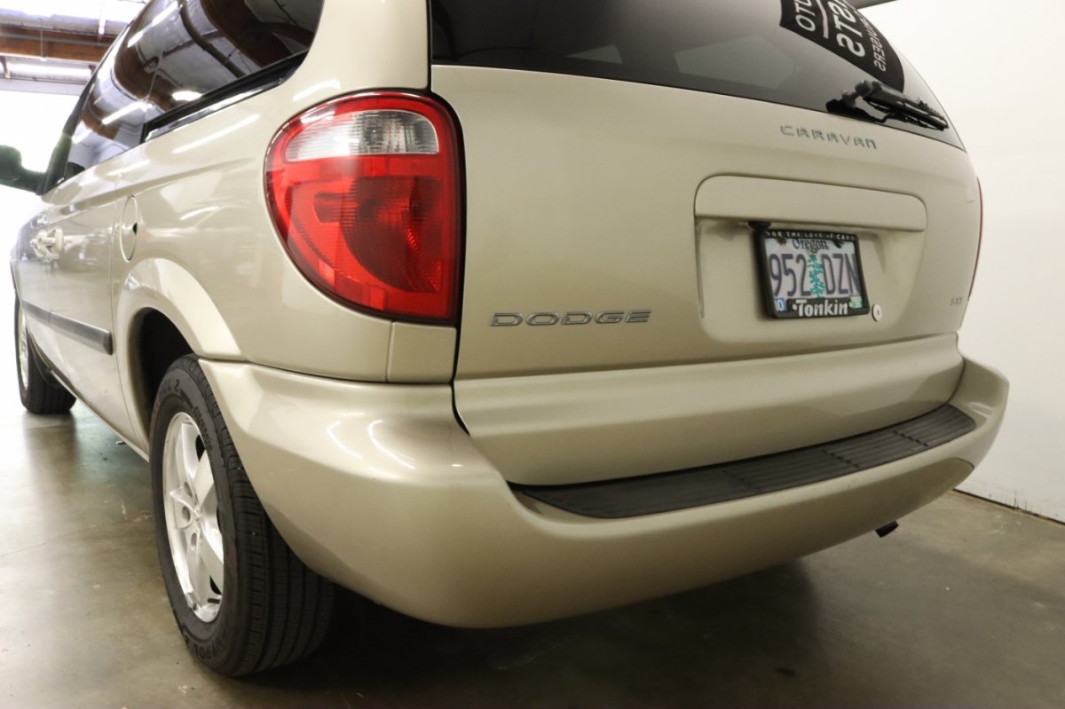 Used 2007 Dodge Caravan SXT w/ Popular Equipment Group I FWD image 40