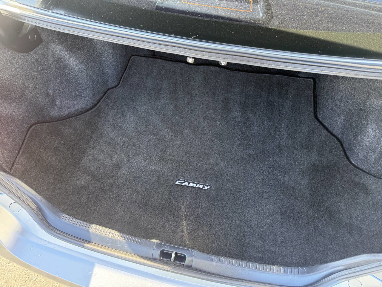 Used 2017 Toyota Camry SE image 13