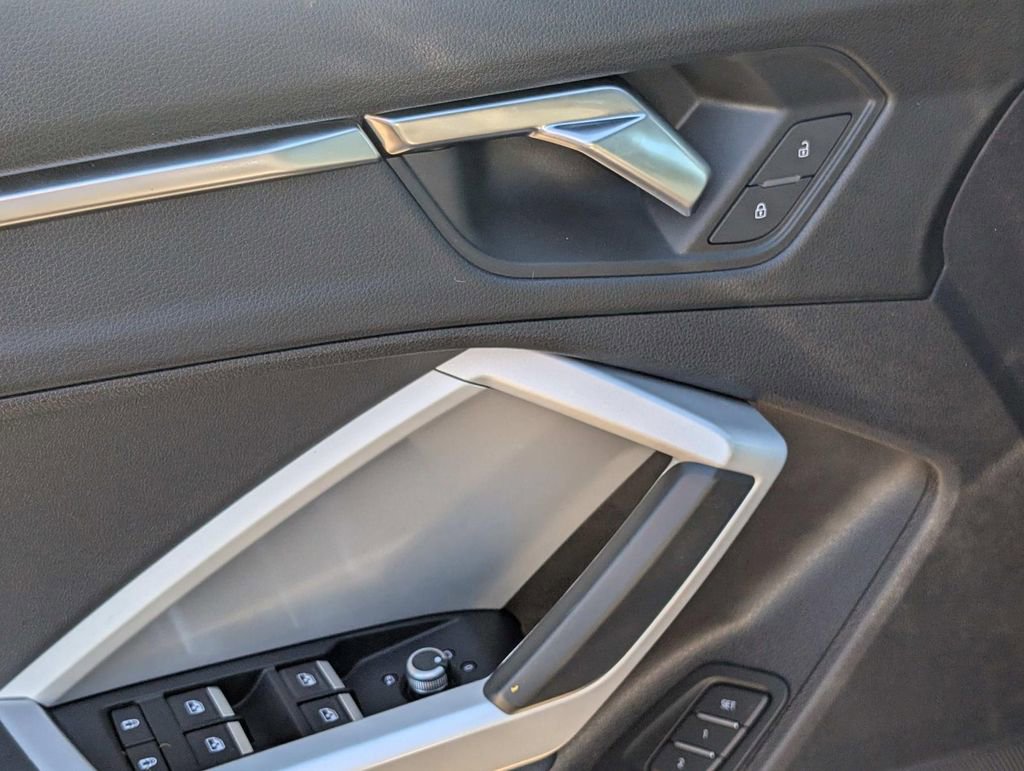 Used 2022 Audi Q3 2.0T Premium image 22