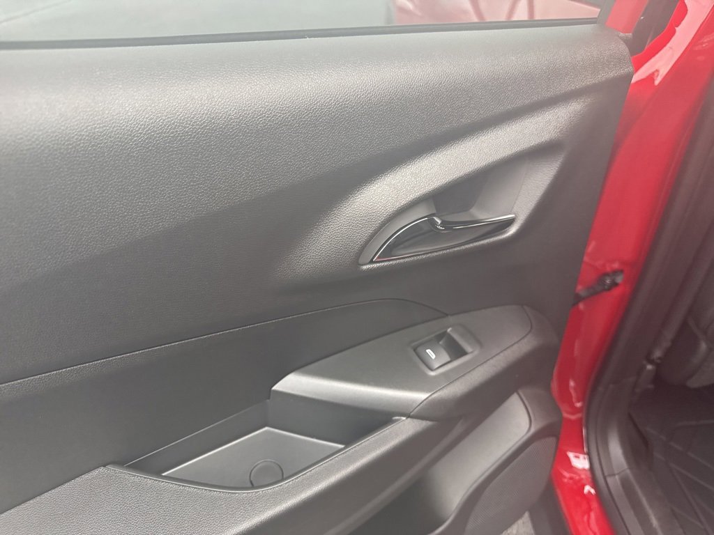 New 2026 Chevrolet Trax RS w/ Driver Confidence Package image 12