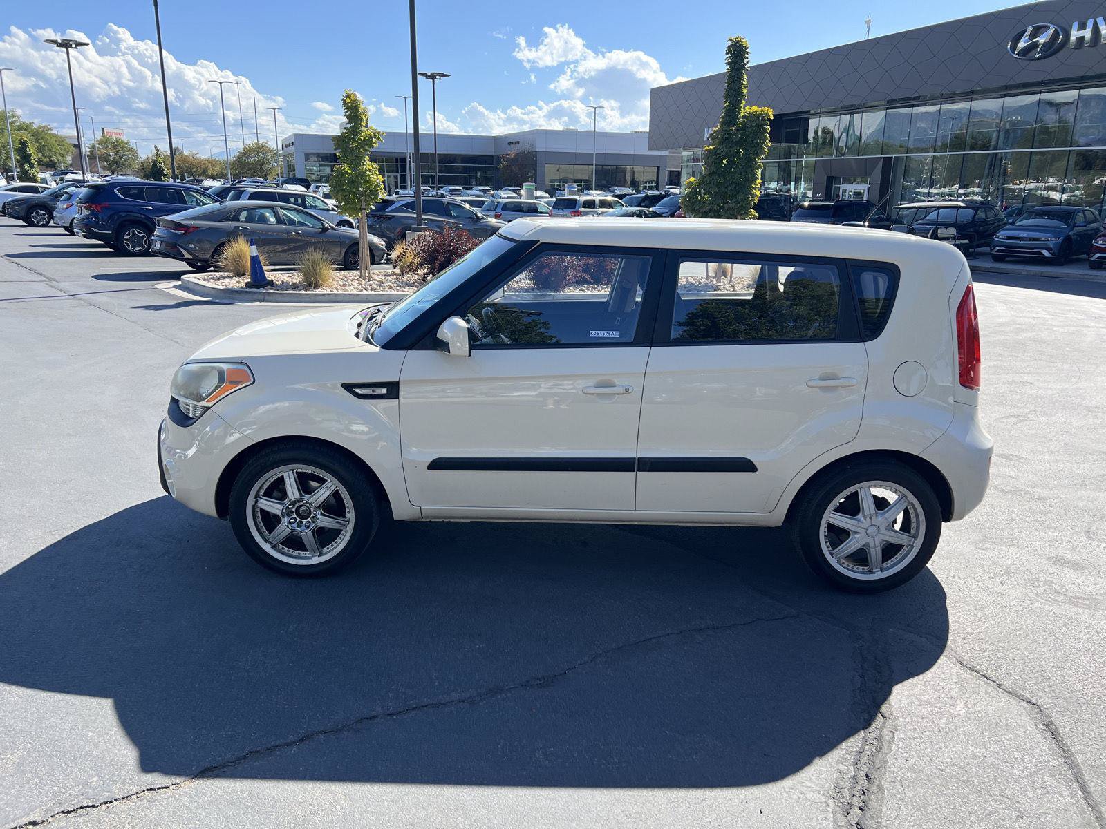 Used 2012 Kia Soul FWD image 20