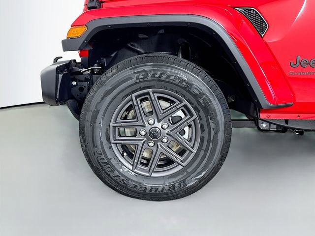 New 2025 Jeep Gladiator Sport image 33