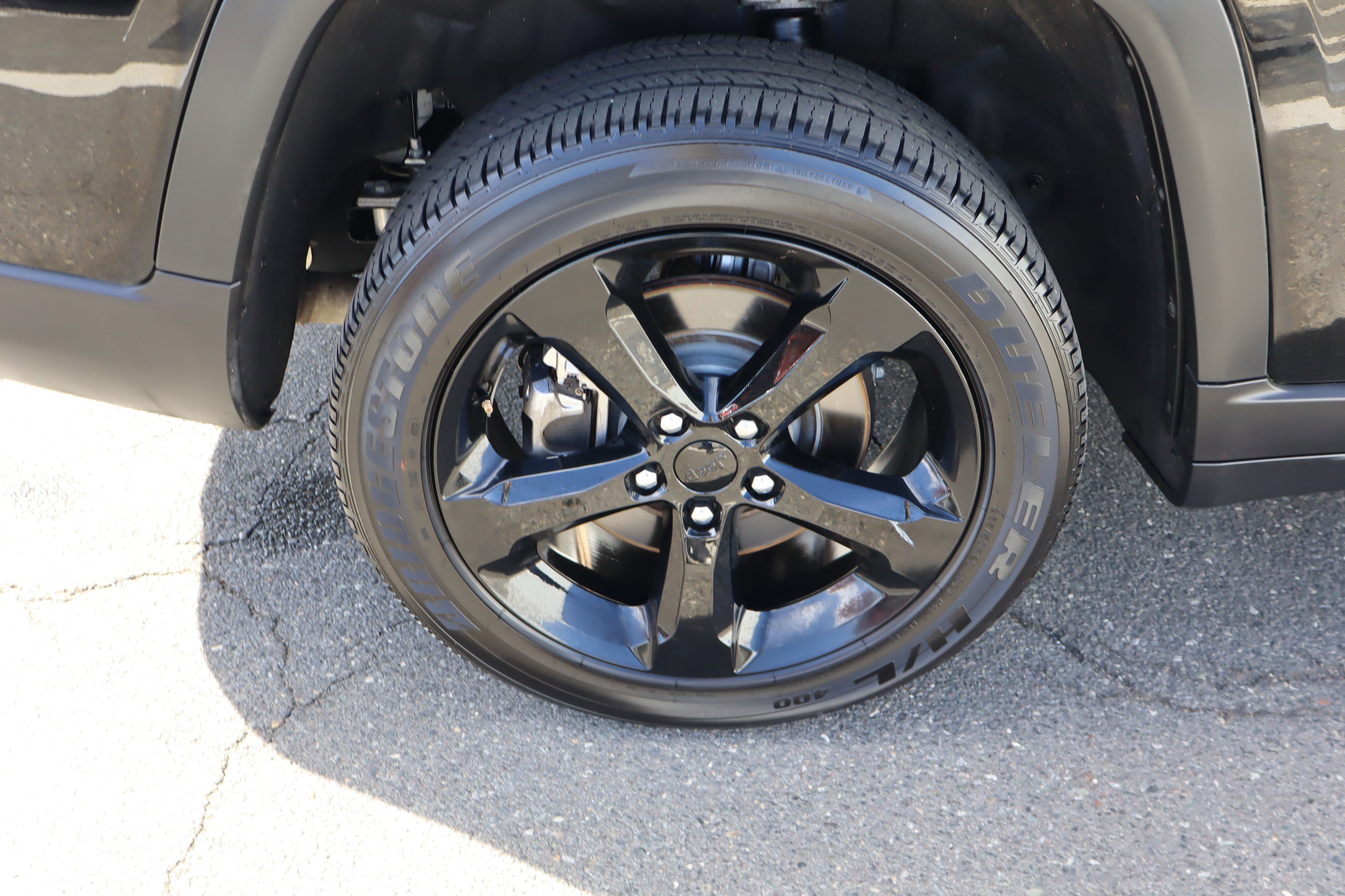 Used 2024 Jeep Grand Cherokee L Altitude image 42