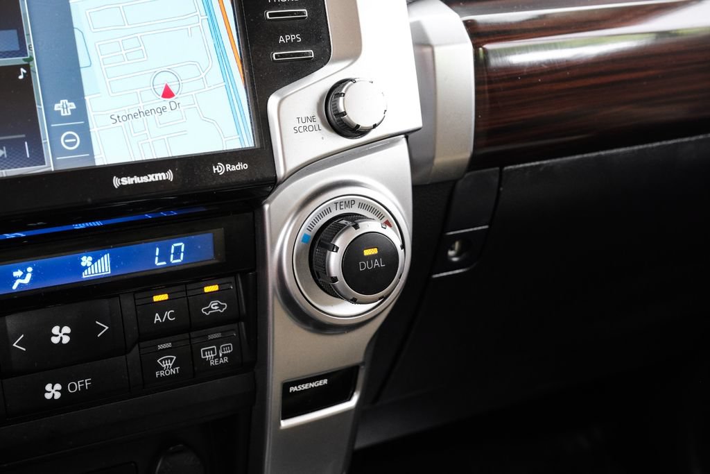 Used 2022 Toyota 4Runner Limited AWD/4WD image 27