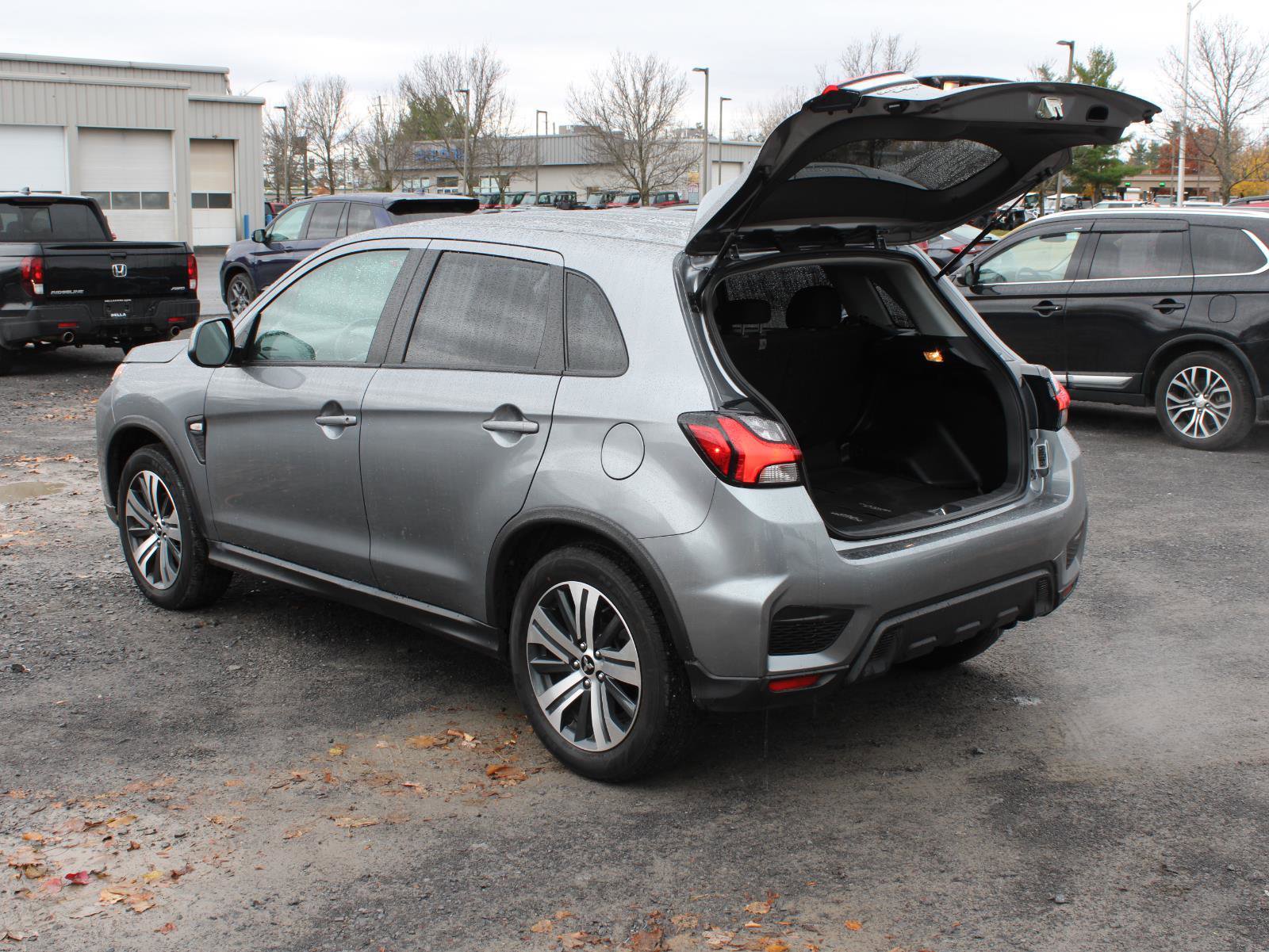 Used 2024 Mitsubishi Outlander Sport ES image 7