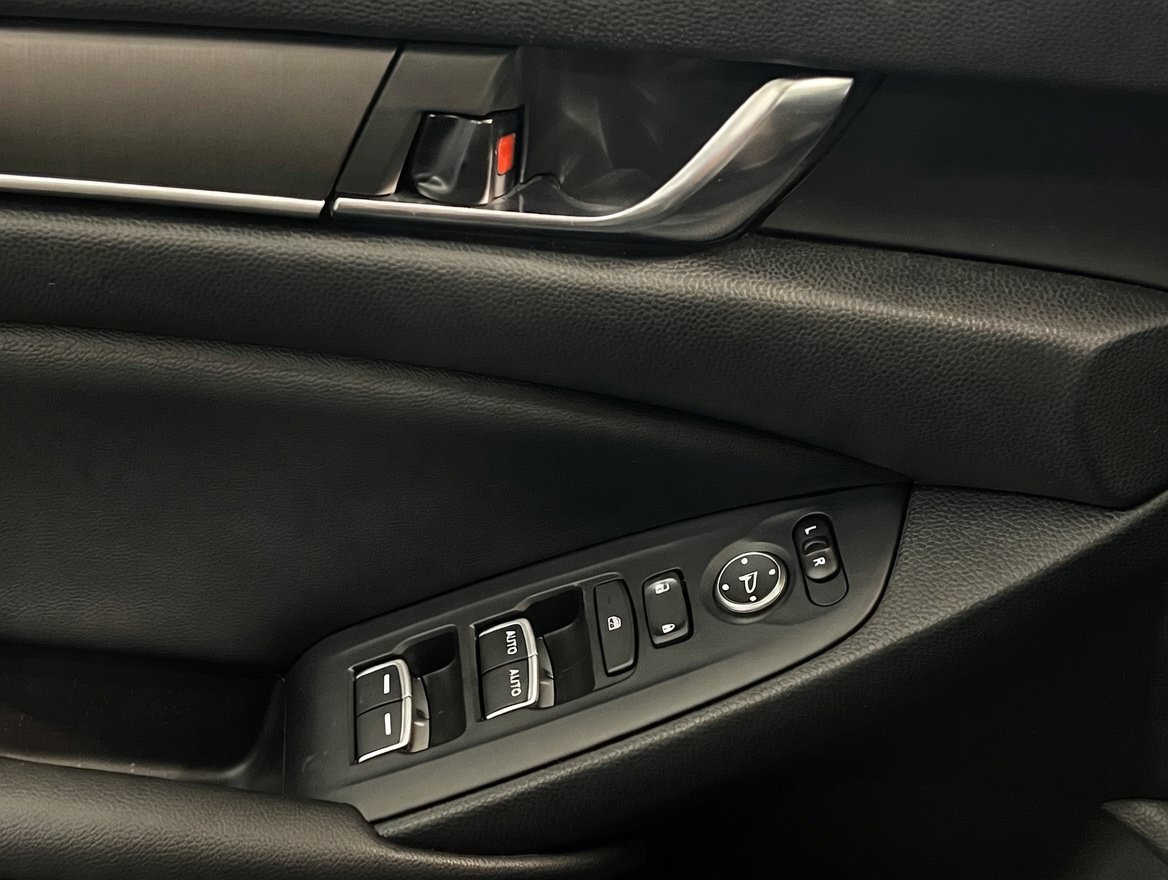 Used 2020 Honda Accord LX image 13