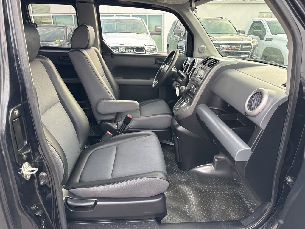 Used 2003 Honda Element EX image 16