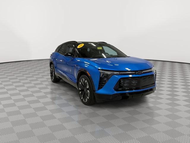 Certified 2026 Chevrolet Blazer EV RS w/ Super Cruise Package AWD/4WD image 2