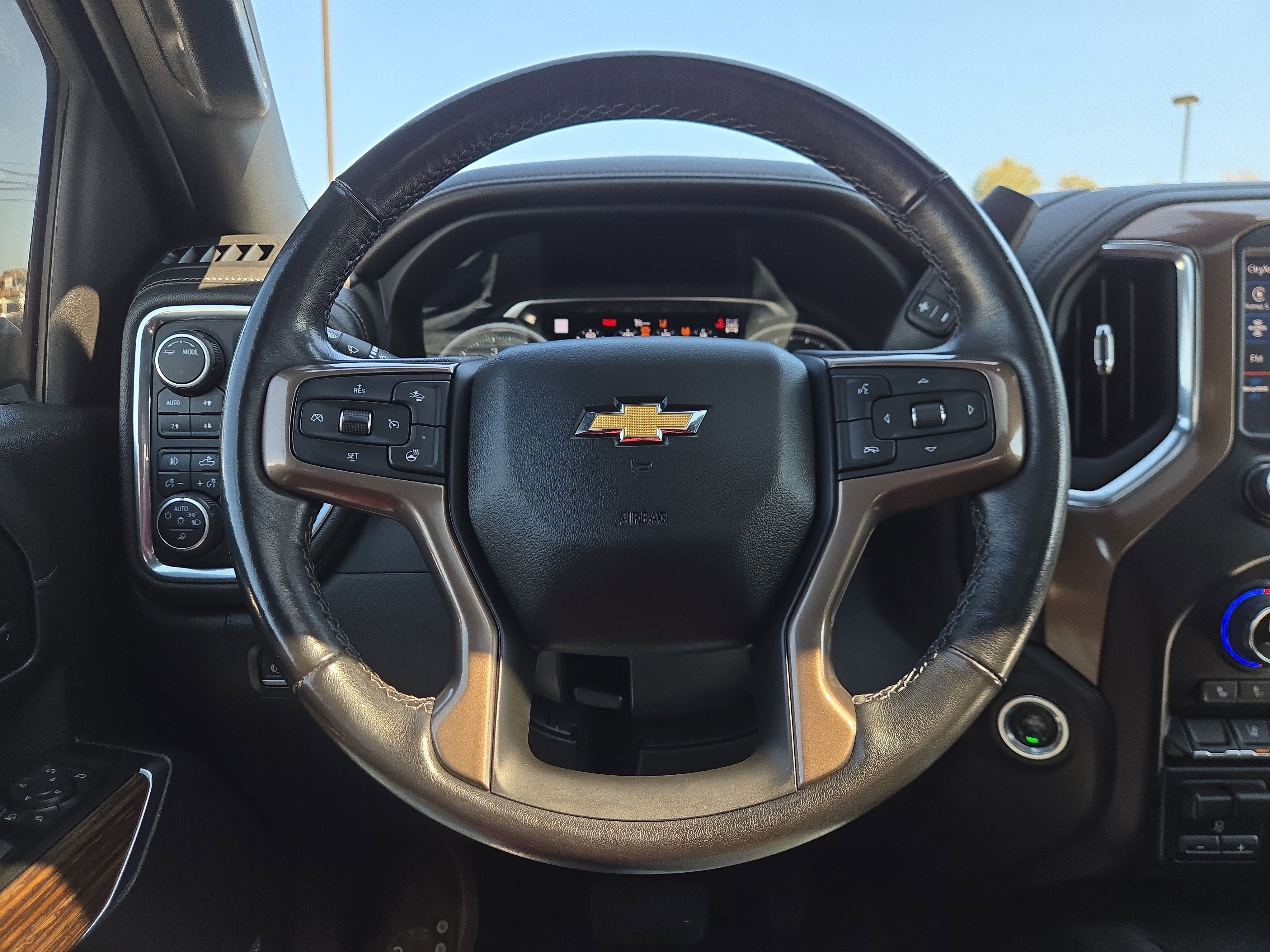 Used 2022 Chevrolet Silverado 2500 High Country w/ Z71 Off-Road Package image 17