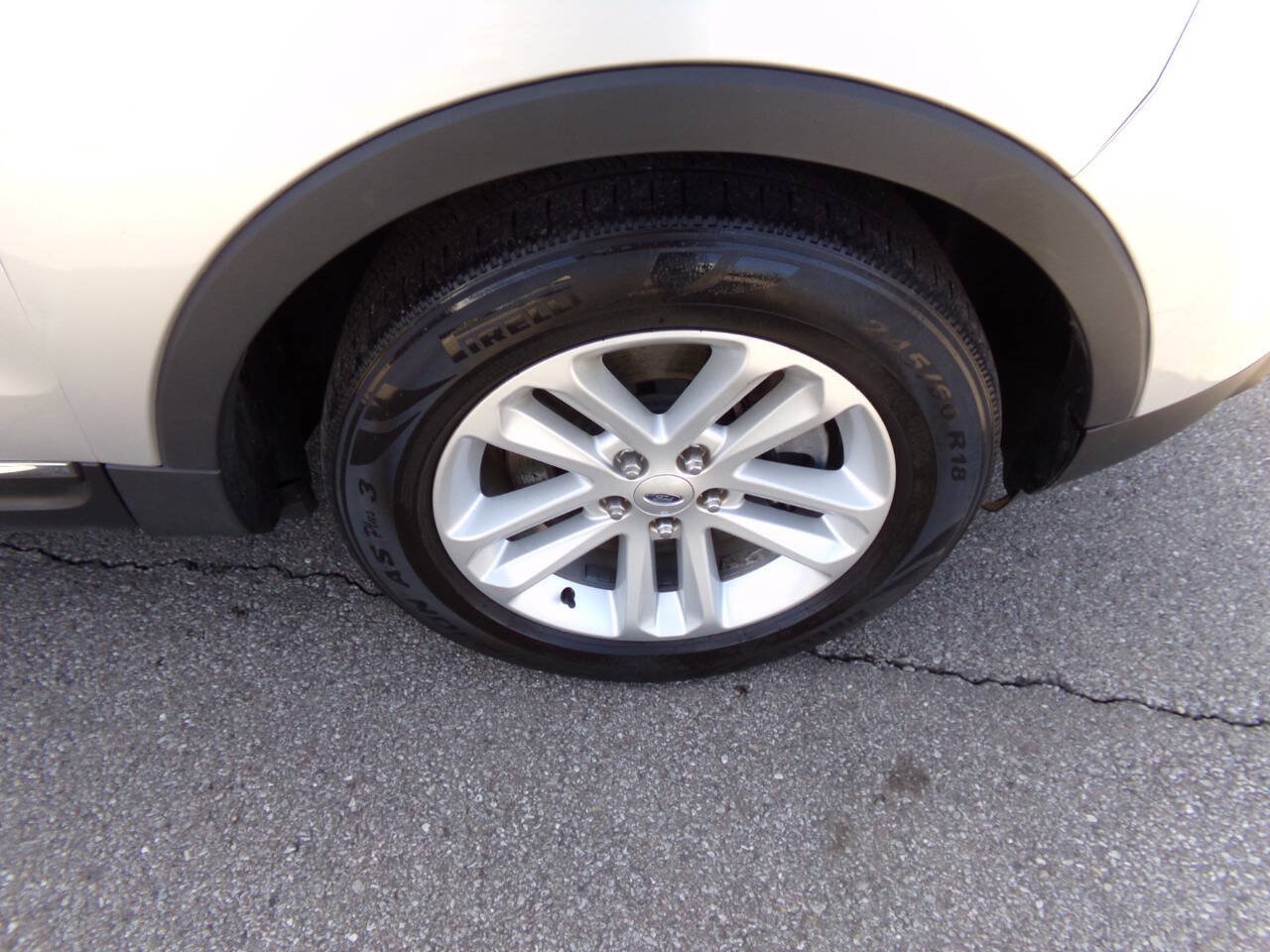 Used 2013 Ford Explorer XLT FWD image 41