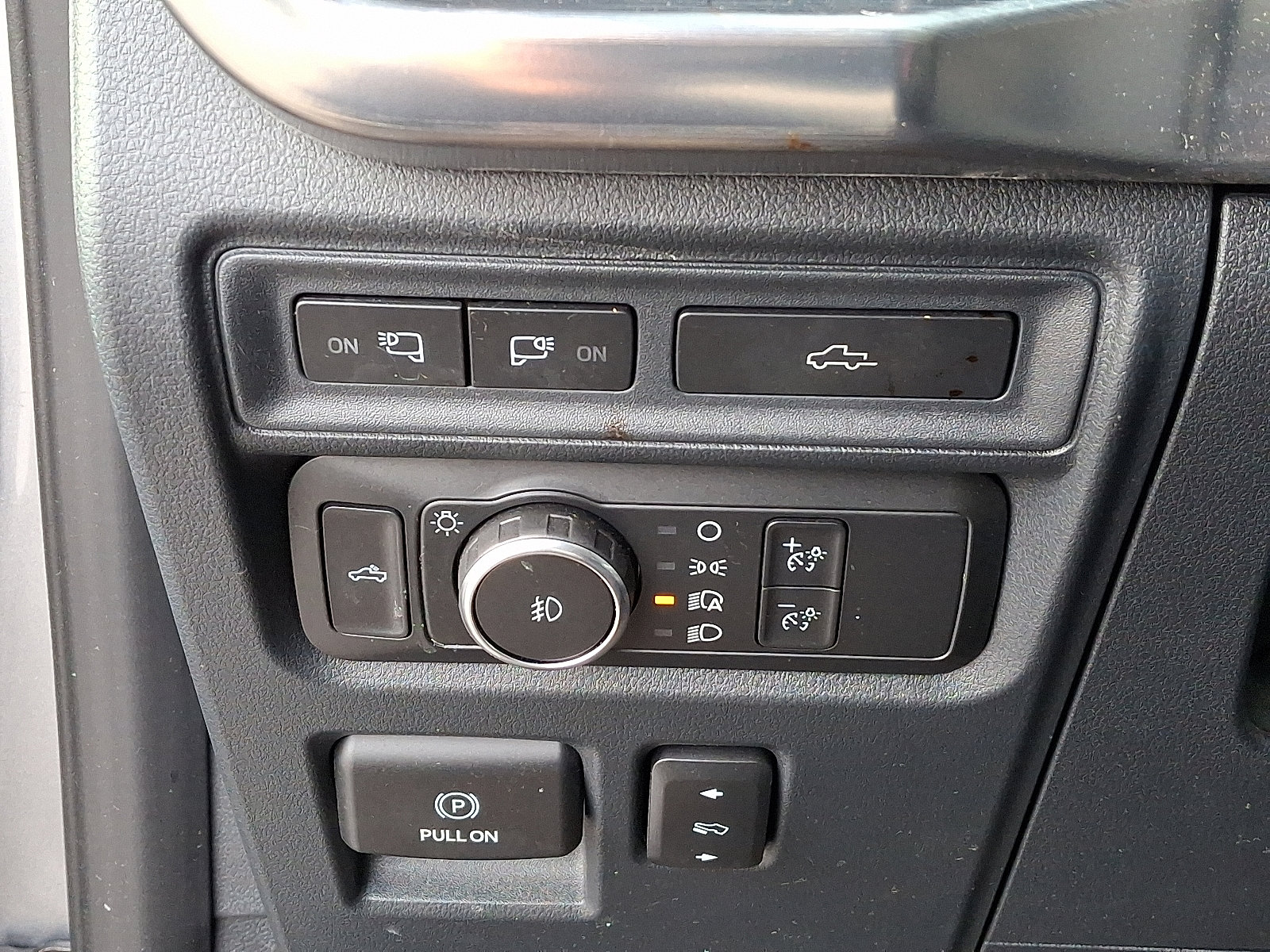 Certified 2022 Ford F150 Lariat w/ Equipment Group 502A High image 28