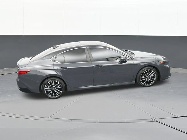 Used 2025 Toyota Camry XLE w/ Premium Package FWD image 60