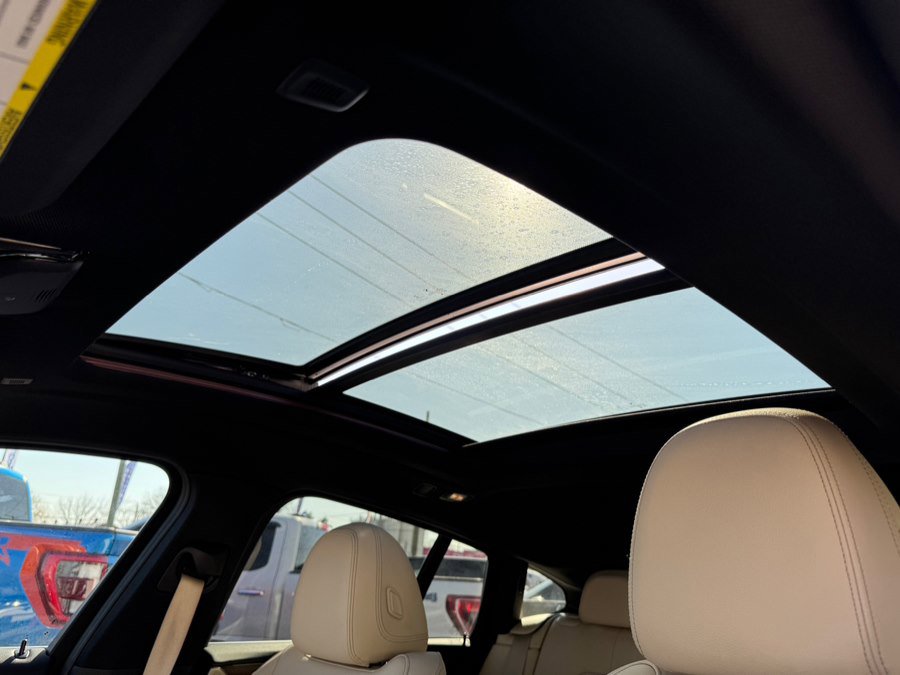 Used 2020 BMW X4 xDrive30i w/ Executive Package image 56