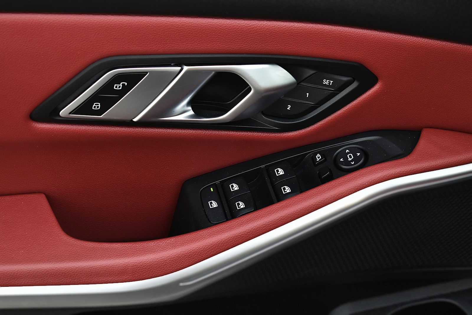 Used 2023 BMW 330e xDrive w/ Premium Package image 28