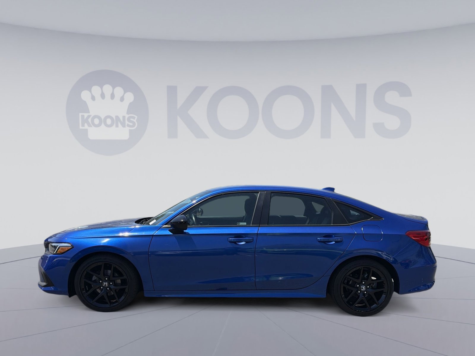 Used 2023 Honda Civic Sport image 2