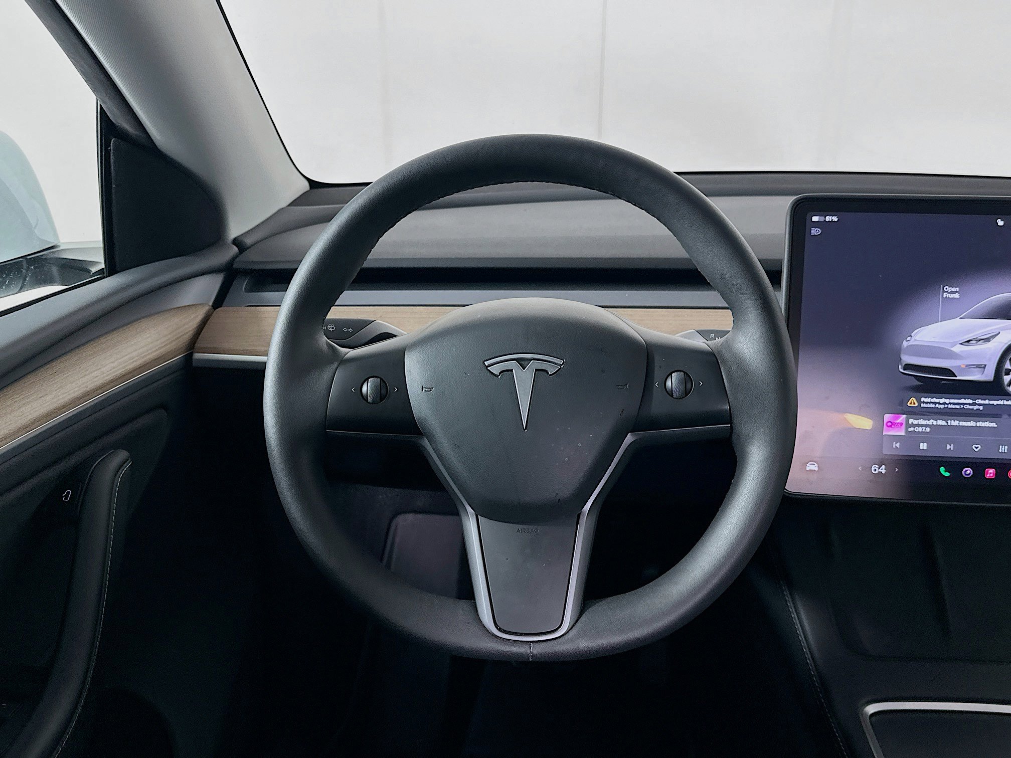 Used 2024 Tesla Model Y Long Range image 17