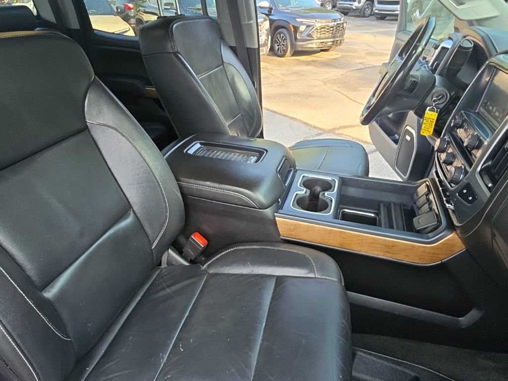 Used 2018 Chevrolet Silverado 2500 LTZ w/ LTZ Plus Package AWD/4WD image 26
