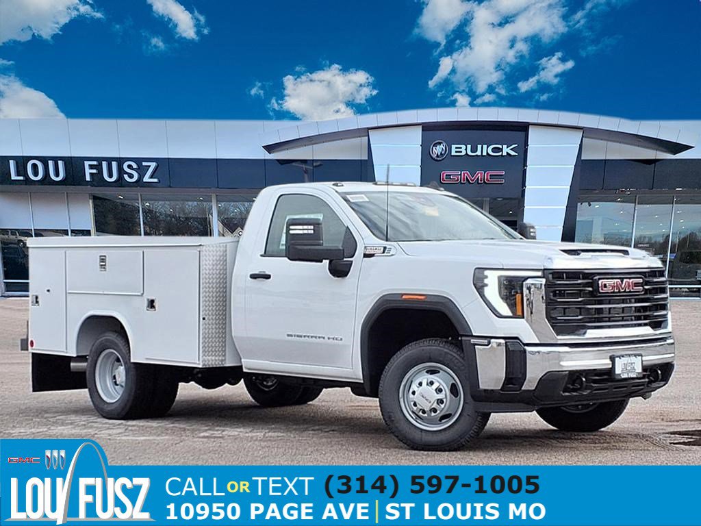 New 2025 GMC Sierra 3500 Pro w/ Convenience Package