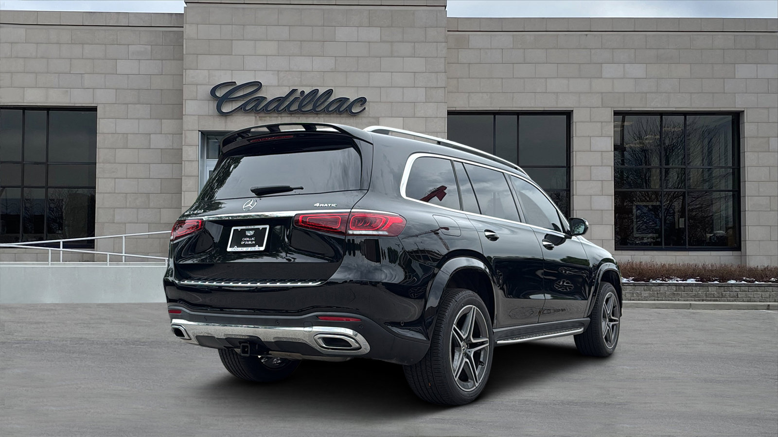 Used 2023 Mercedes-Benz GLS 450 4MATIC image 3