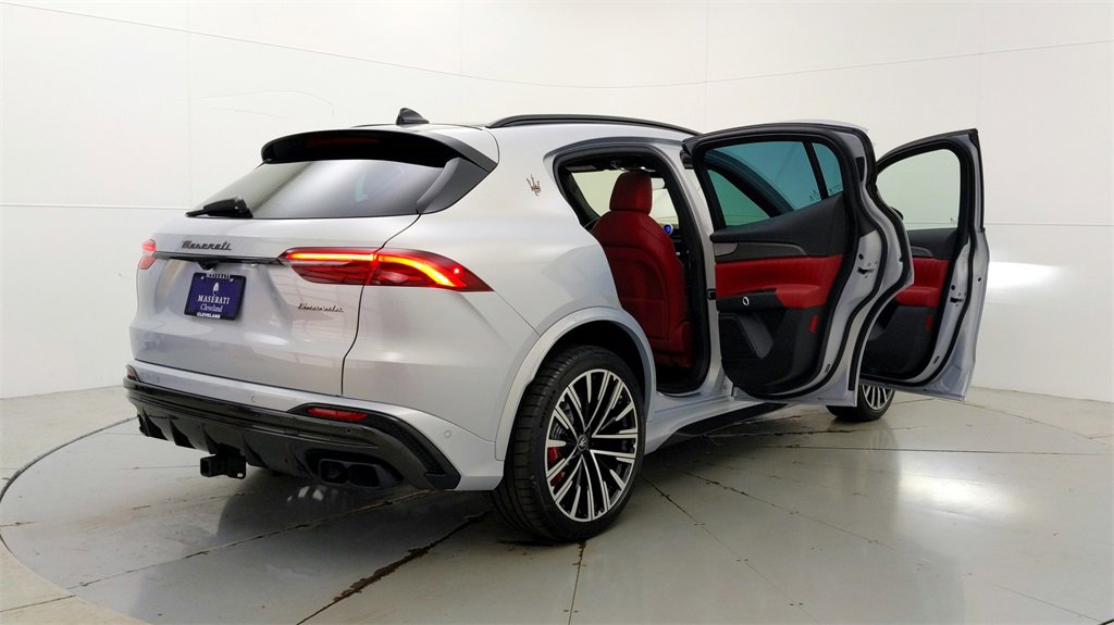 New 2024 Maserati Grecale Trofeo image 16