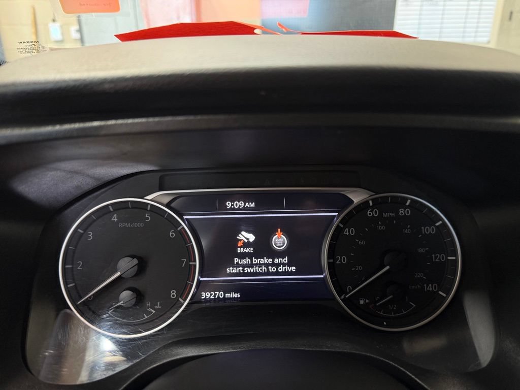 Used 2024 Nissan Rogue SV FWD image 14