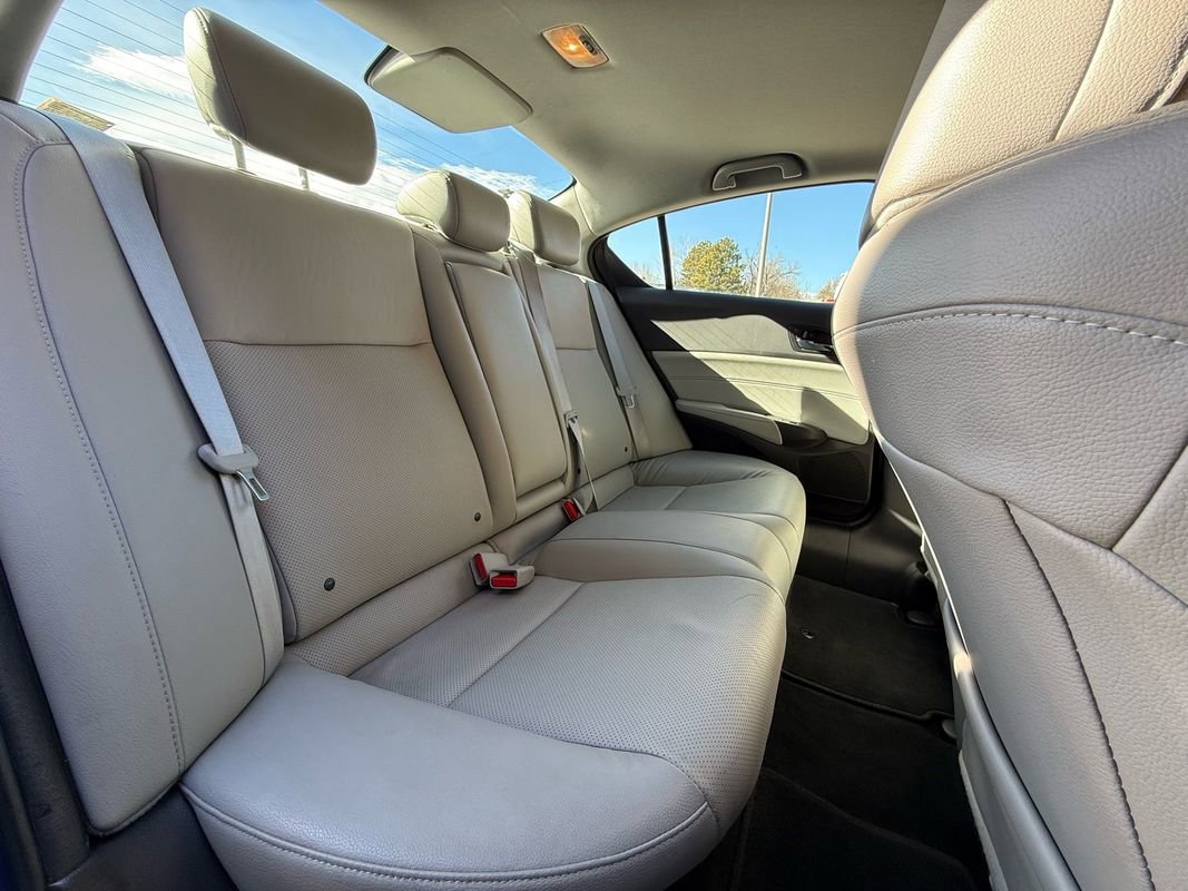 Used 2016 Acura ILX w/ Technology Plus Package image 31