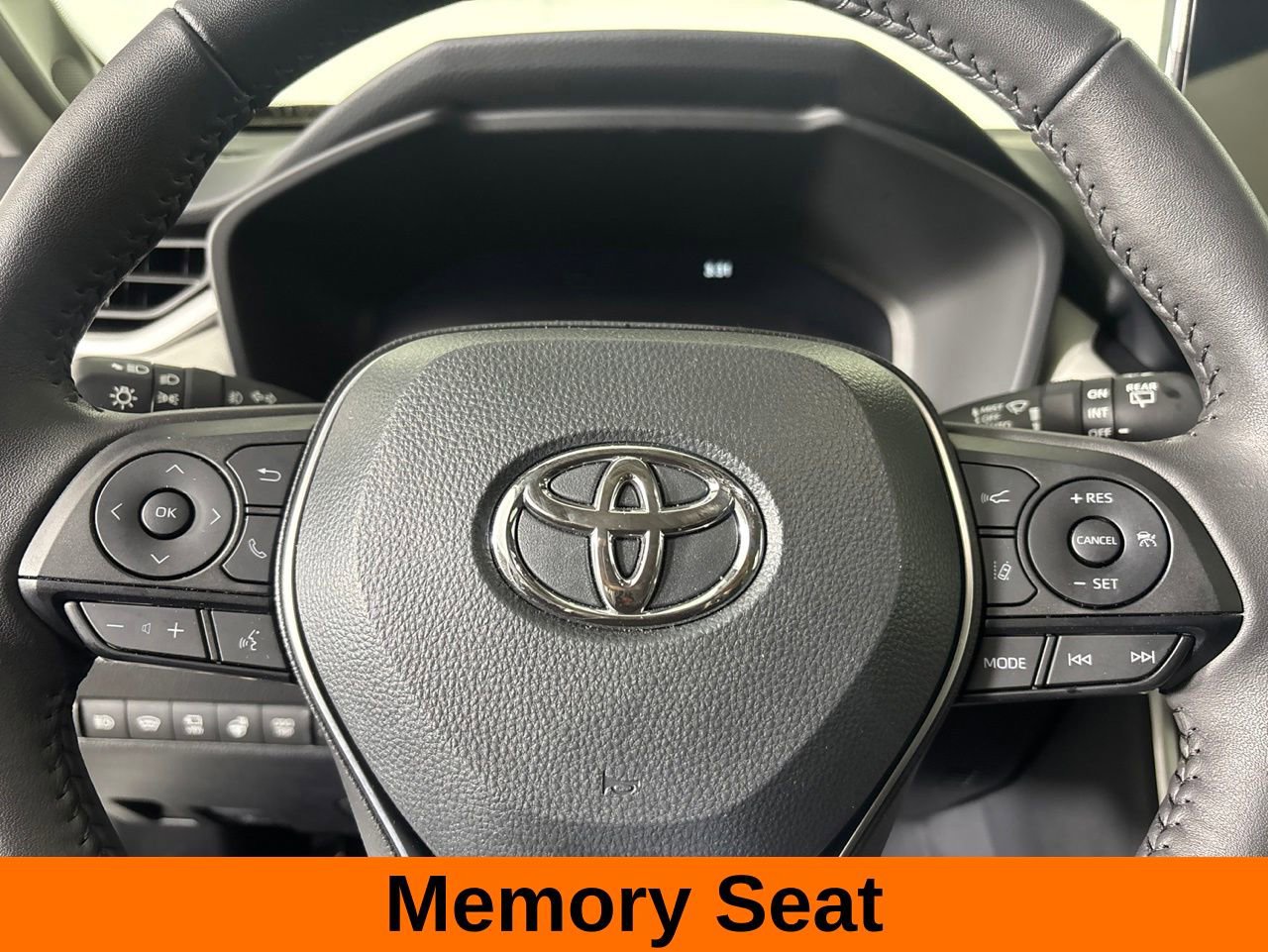 Used 2024 Toyota RAV4 Limited w/ Advanced Technology Package AWD/4WD image 15