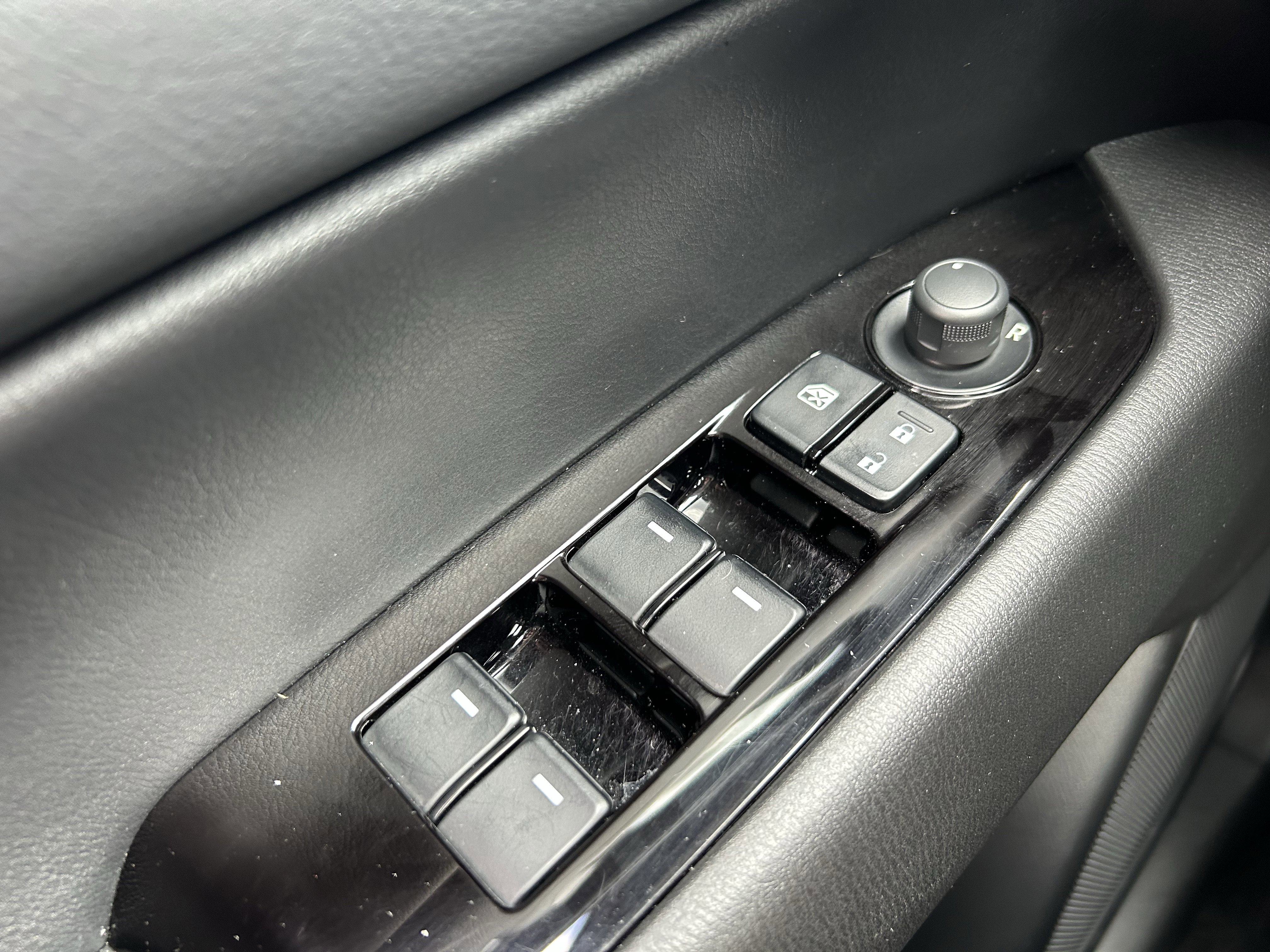 Used 2021 MAZDA CX-5 Touring image 21