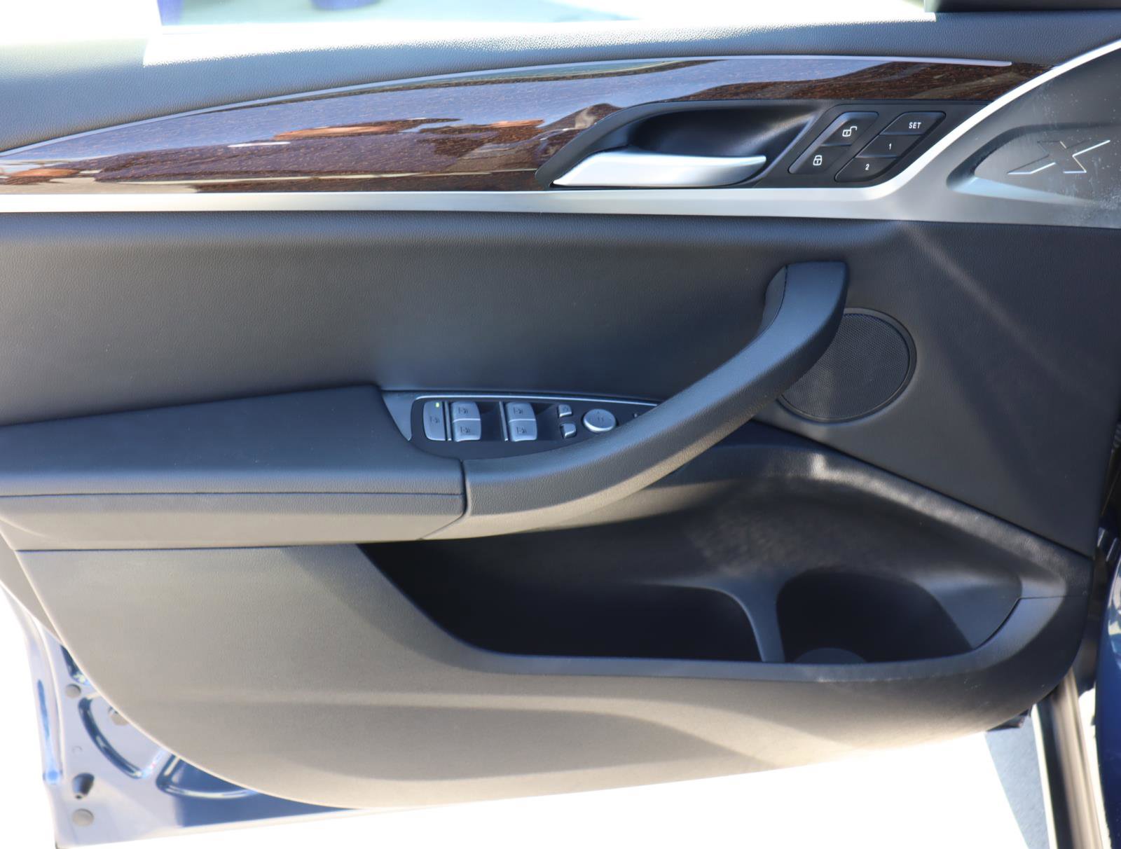 Used 2024 BMW X4 xDrive30i image 14