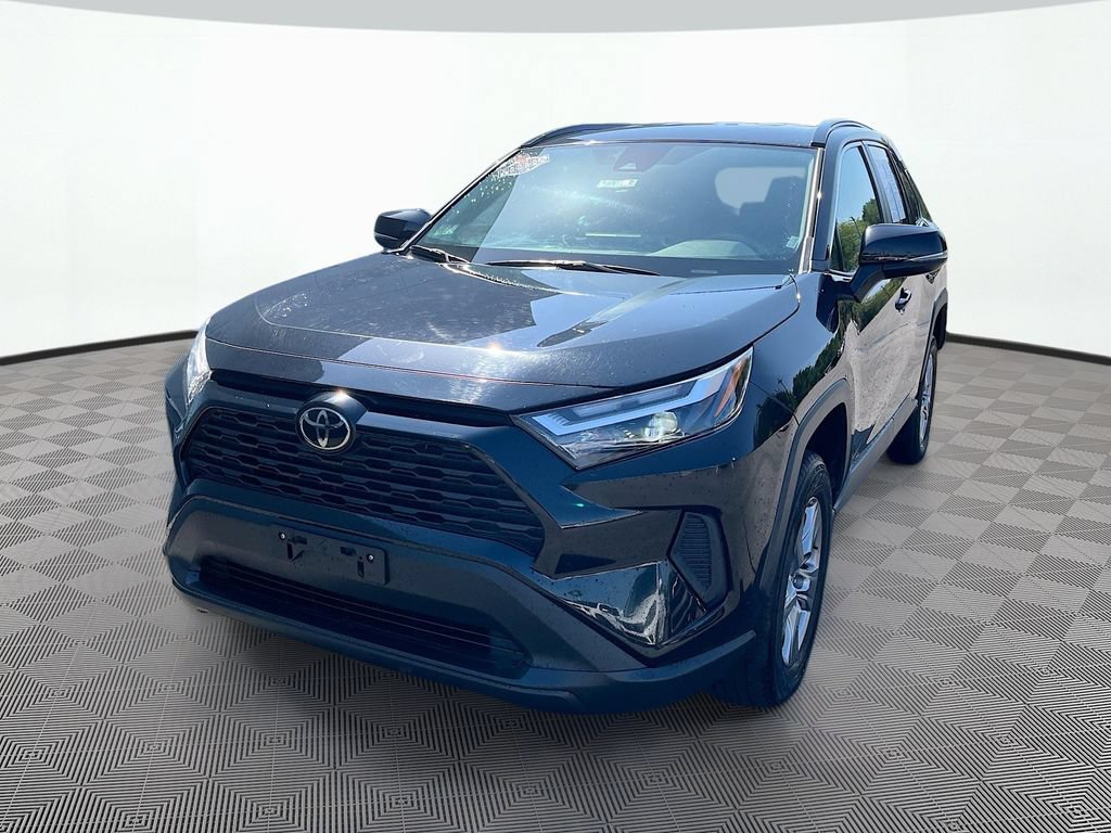 Used 2024 Toyota RAV4 XLE FWD video 1