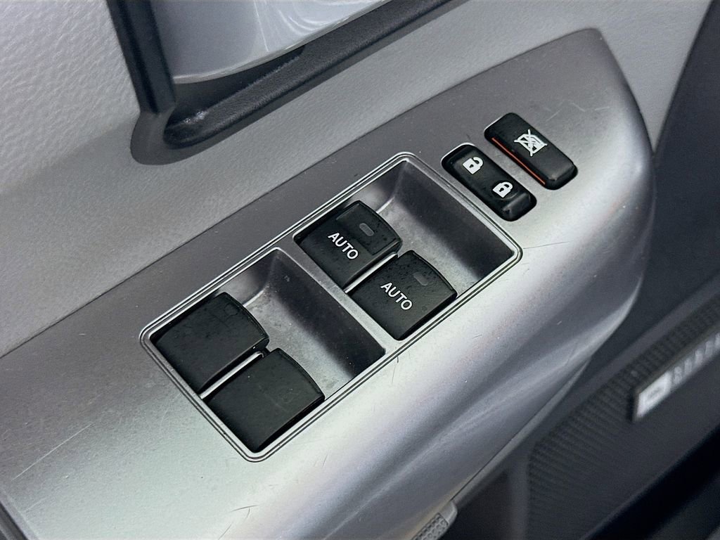 Used 2022 Toyota Sequoia Limited image 21