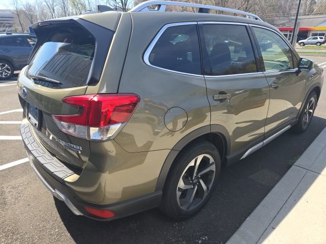 Used 2023 Subaru Forester Touring image 17