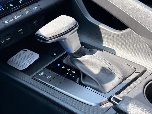 New 2026 Hyundai Elantra Sport FWD image 29