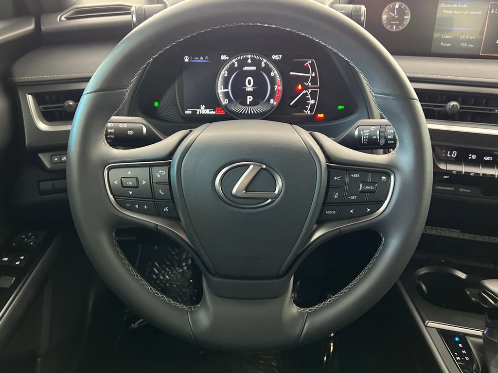 Used 2022 Lexus UX 200 w/ Accessory Package (Z1) image 16