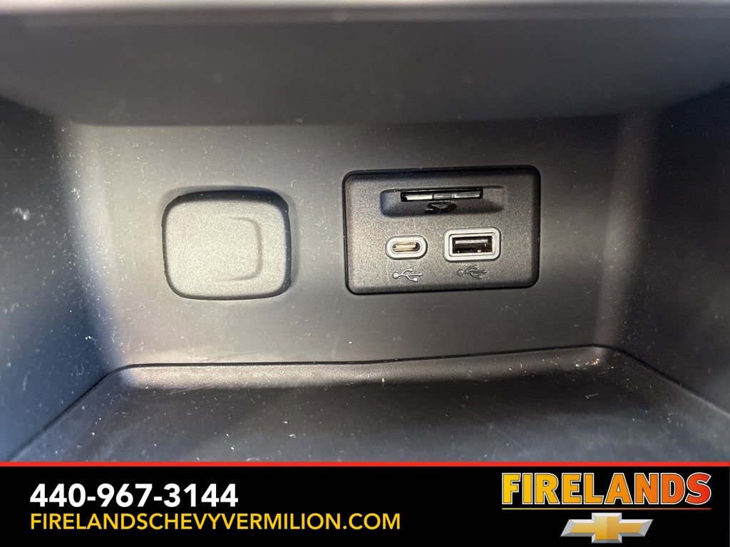 Certified 2023 GMC Acadia SLE w/ Driver Convenience Package image 24