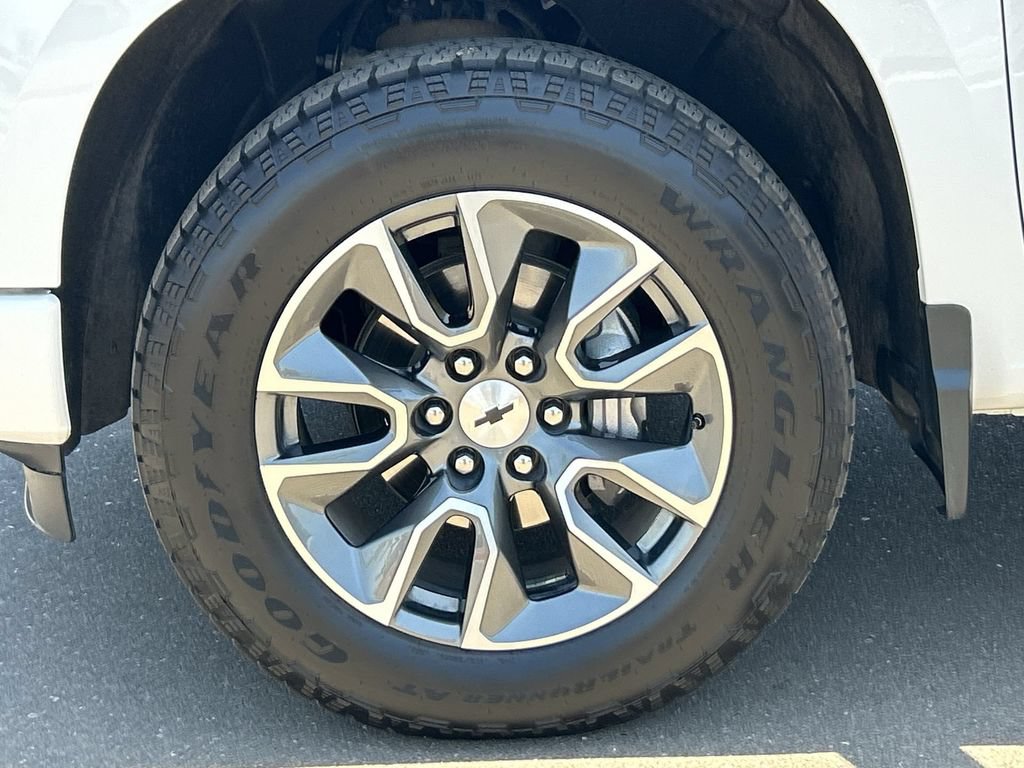Used 2023 Chevrolet Silverado 1500 RST w/ RST All Star Premium Package AWD/4WD image 32