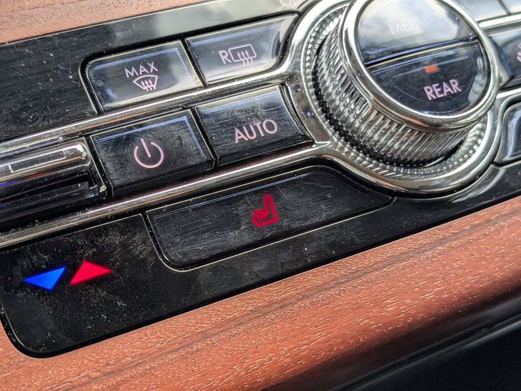 Used 2023 Lincoln Aviator Reserve image 26