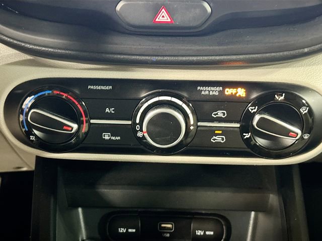 Used 2023 Kia Soul LX w/ LX Technology Package FWD image 15