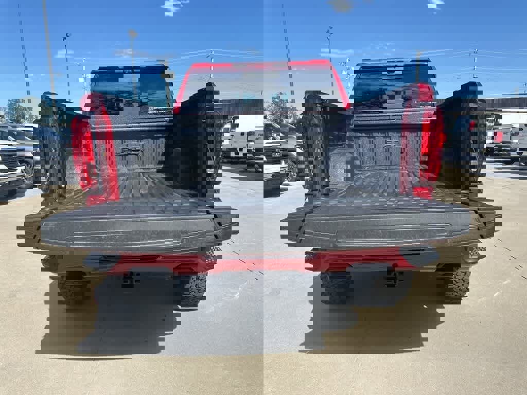 New 2024 GMC Sierra 1500 AT4 w/ Technology Package image 17