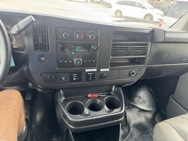 Used 2013 Chevrolet Express 2500 RWD image 13