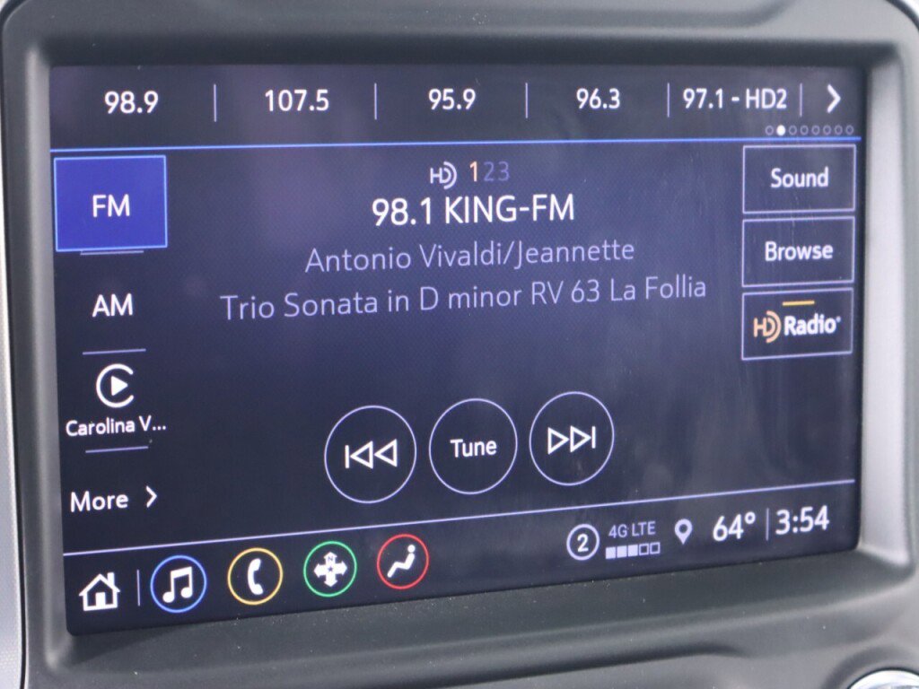 Used 2021 GMC Sierra 1500 SLT image 17