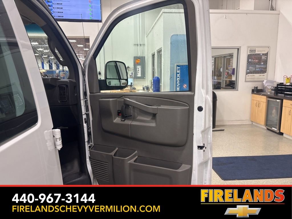 Certified 2021 GMC Savana 2500 w/ Driver Convenience Package image 24