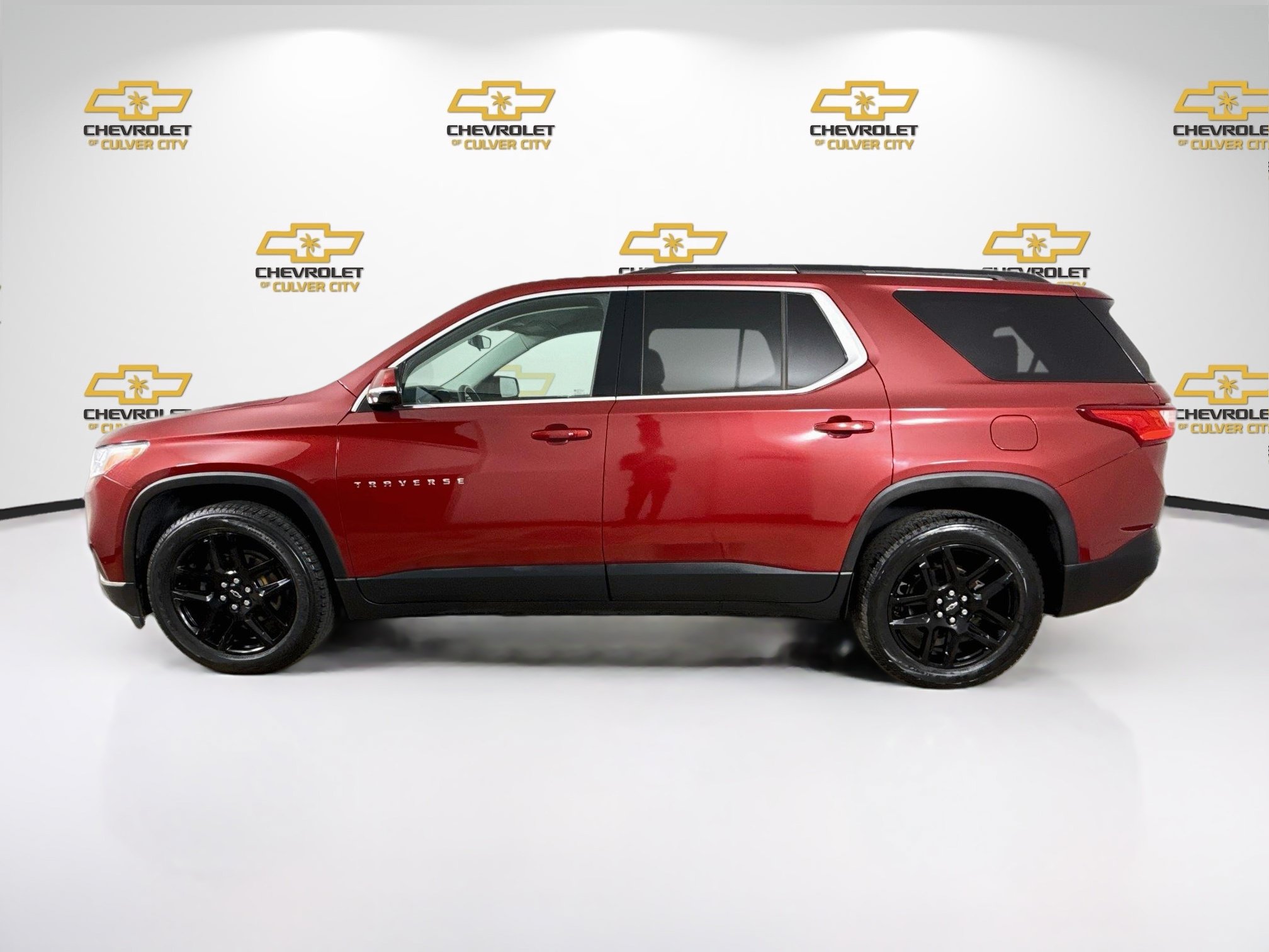 Used 2020 Chevrolet Traverse LT FWD image 5