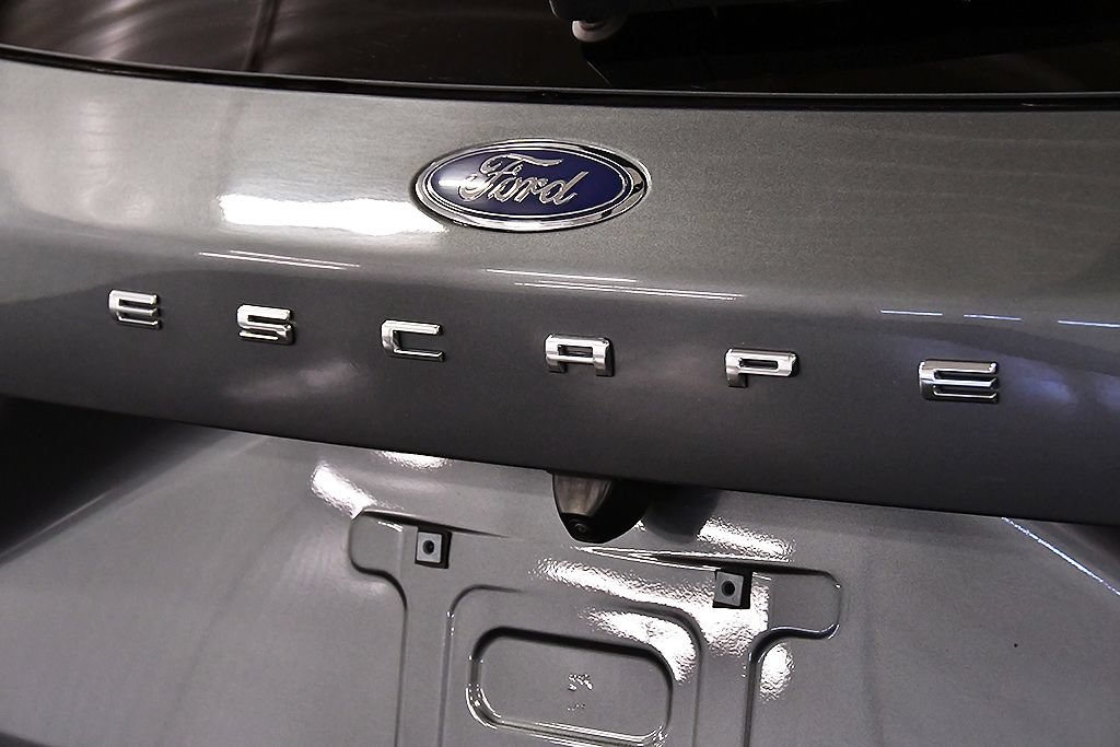 Used 2024 Ford Escape Platinum AWD/4WD image 11