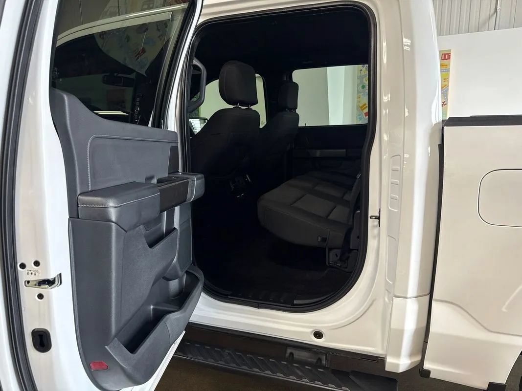Used 2021 Ford F150 XLT w/ Equipment Group 302A High AWD/4WD image 43