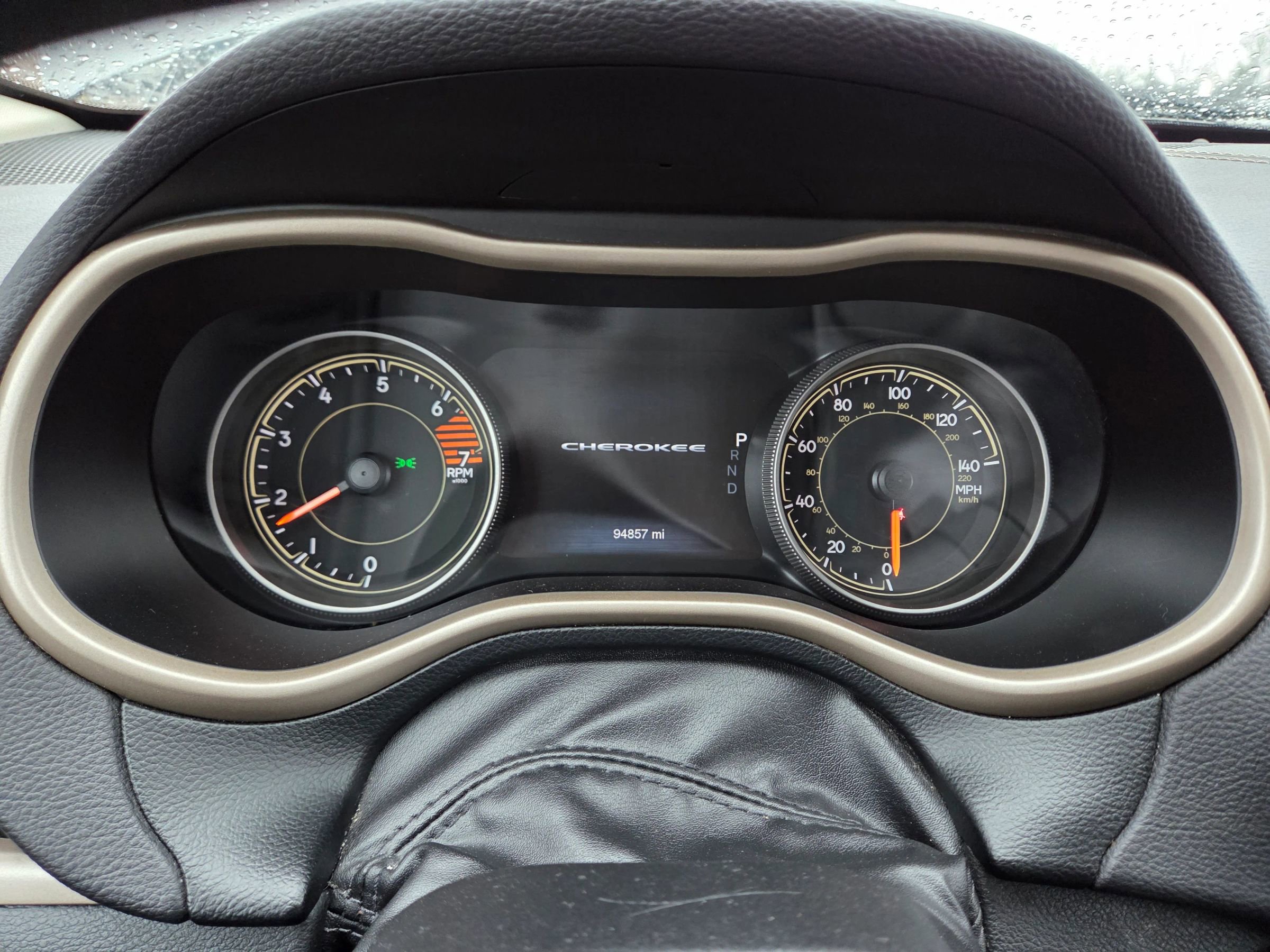 Used 2017 Jeep Cherokee Limited image 25