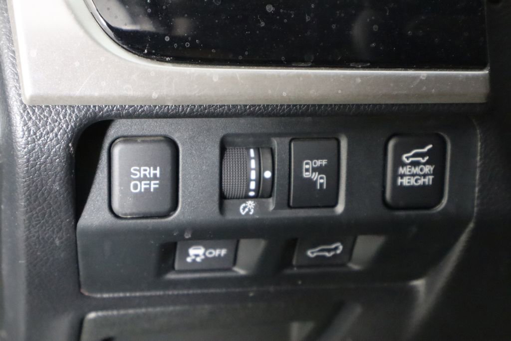Used 2017 Subaru Forester 2.5i Touring AWD/4WD image 20